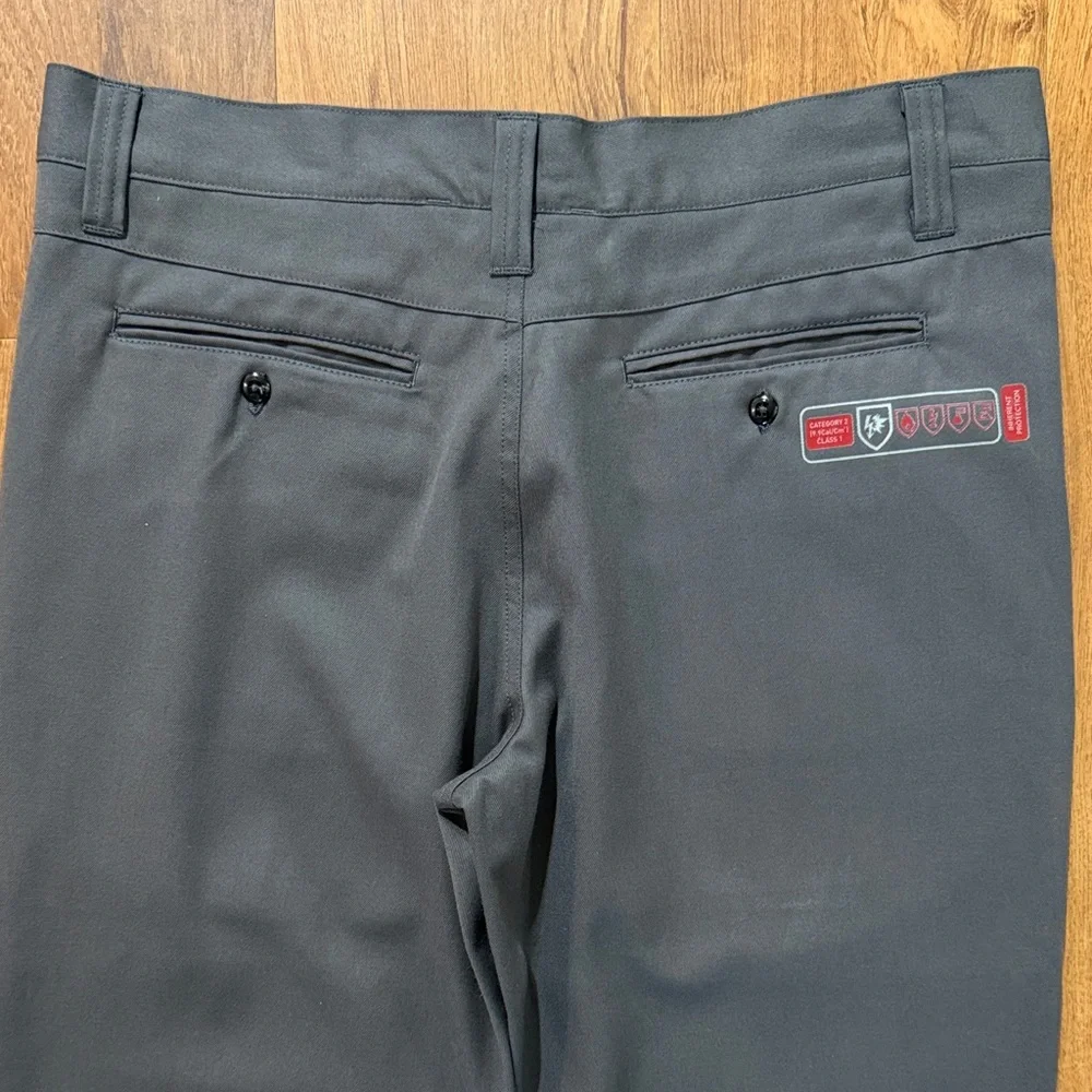 STRATA SFX241 Men 36x29 Gray Cat 2 Class 1 Inherent Protection MFR 1/2022 Pants‎
